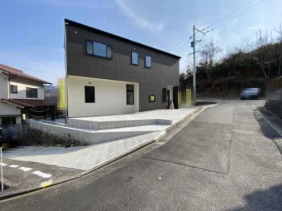 中古戸建　伴東1丁目　No.Ｃの前面道路含む現地写真