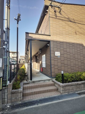 【エントランス】 | ブリーゼ寝屋川 | 建物の内部です