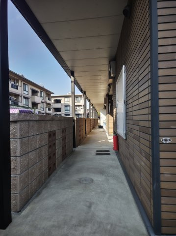 【ロビー】 | ブリーゼ寝屋川 | 建物の内部です