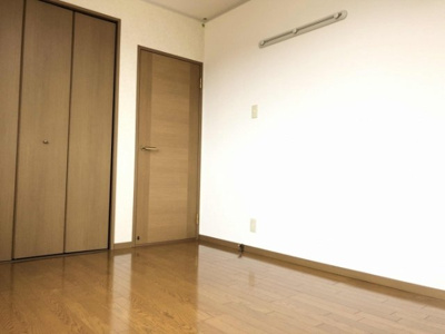 【洋室】 | オークヴィレッジB