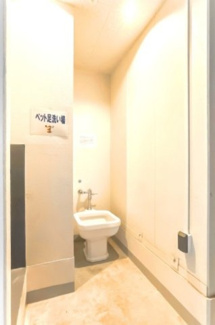 【その他共用部分】 | 【 others 】
ペットの足洗い場が確保されています。