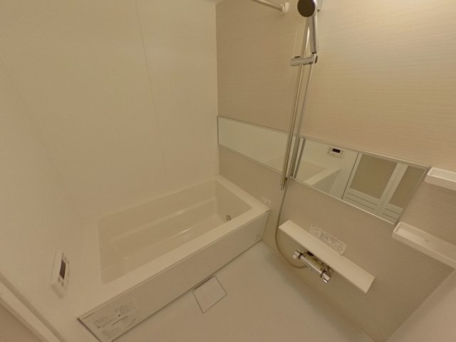 熊本市西区春日１丁目の賃貸マンションの浴室