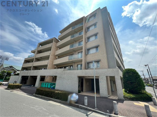 鉄筋コンクリート7階建て