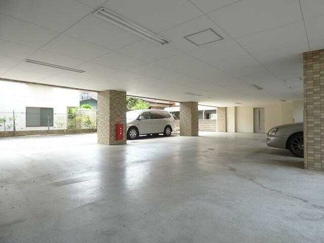 プリマヴェーラ入船の駐車場