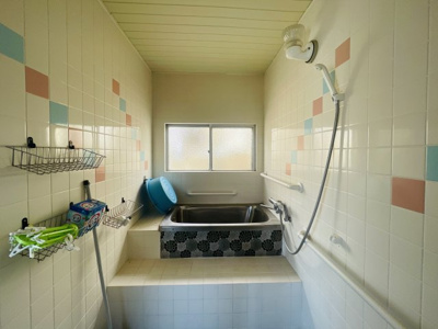 【浴室】 | たつの市龍野町日飼／中古戸建 | 日々の疲れを癒すお風呂付です