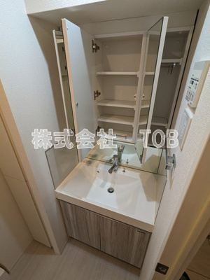 【独立洗面台】 | コンフォリア桜上水 | ※クリーニング中の撮影※