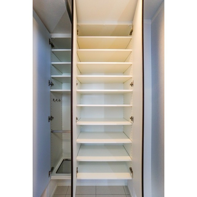 LIVIO MAISON入谷の玄関