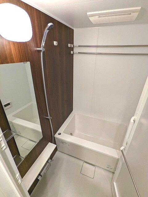 LIVIO MAISON入谷の浴室