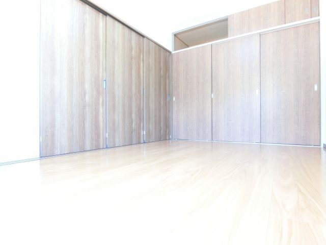 ヴィラ仲谷向陽台の寝室|同物件別部屋写真