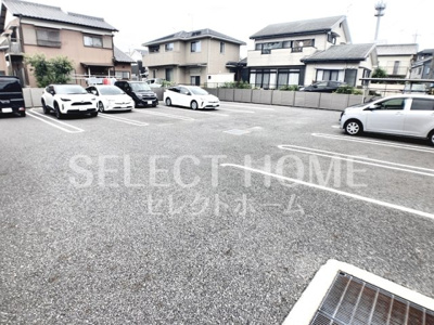【駐車場】 | ガーデンシティ | 駐車スペースもあります