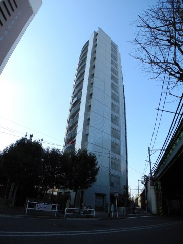 シャンボール北新宿の外観