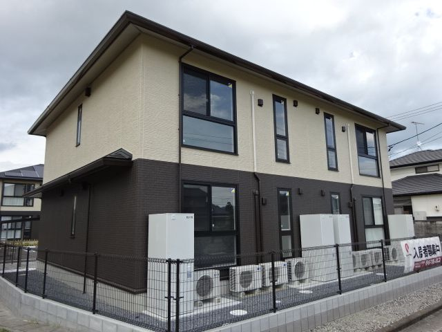 総社市中原のアパート