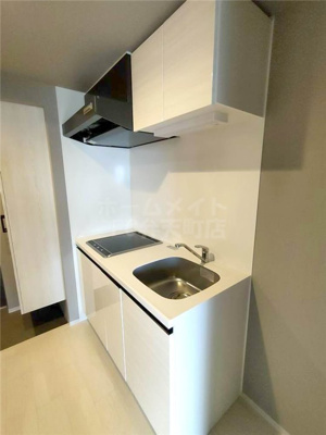 【キッチン】 | GRANDCINQ | コンパクトなキッチンで掃除もラクラク