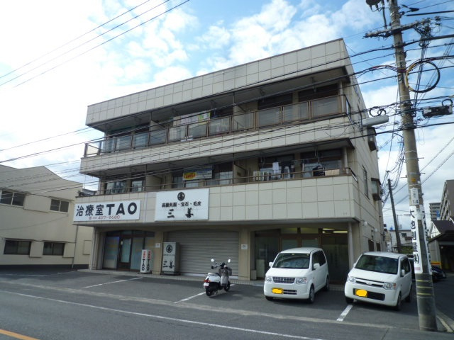 ヒルトンハイツの外観