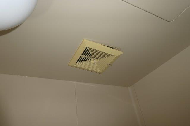 ヒルトンハイツの浴室|浴室換気扇