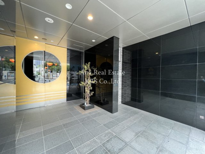 【エントランス】 | CONOE本町通 | お洒落なエントランス