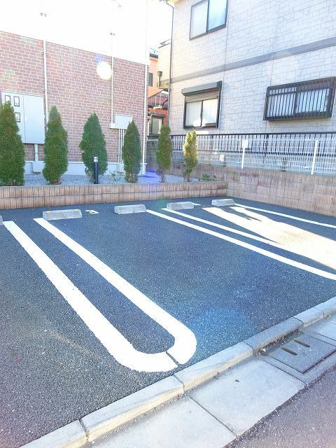 パルコプレッソの駐車場