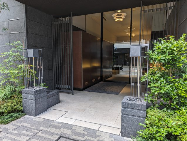 プラウド日本橋富沢町のエントランス