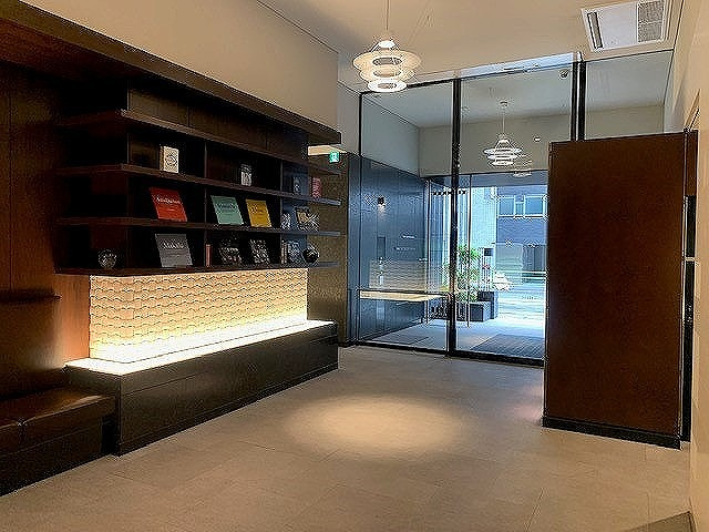 プラウド日本橋富沢町のエントランス