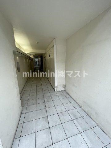 U residence 弁天町　(是空弁天)のエントランス