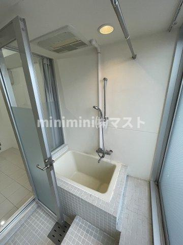 U residence 弁天町　(是空弁天)の浴室