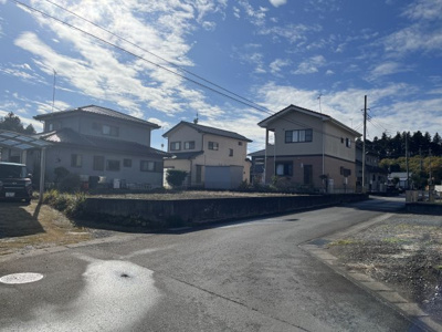 【前面道路含む現地写真】 | 笠間市下郷73坪売地