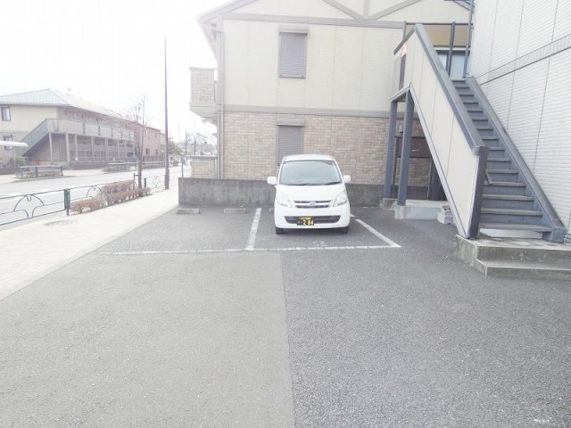 セジュールの駐車場