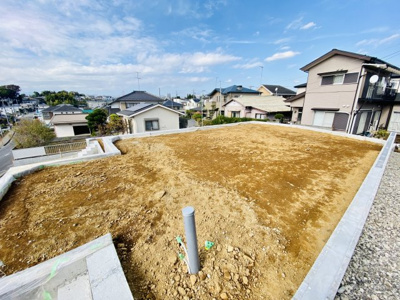 【外観】 | ☆陽当たり良好南西道路・整形地４５坪☆建築条件なし売地No.②／仲介手数料なし／藤沢市長後 | 【区画②】隣の区画より高い位置なので陽当たりも良く比較的眺望もございます！