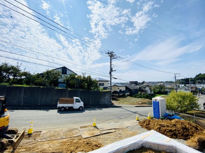 【展望】 | ☆陽当たり良好南西道路・整形地４５坪☆建築条件なし売地No.②／仲介手数料なし／藤沢市長後 | 青空と緑が映える開放的な眺めが望めます♪陽当たり・風通し良好で気持ちの良い物件です！