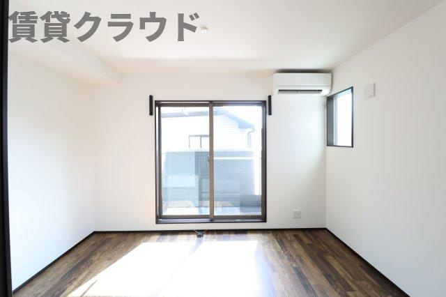 シャルコートSOGAの洋室|広々とした洋室です