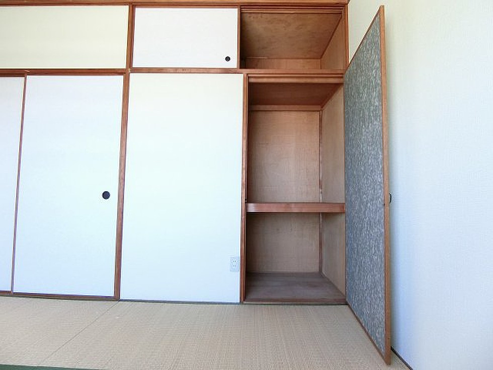 グリーンハイツ飯田【キャッシュバック対象物件】の内装|内装は落ち着いています