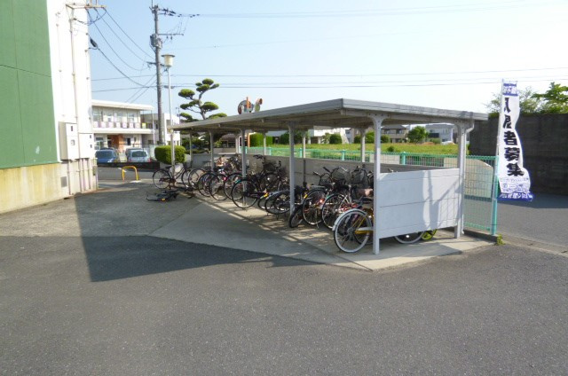 グリーンハイツ飯田【キャッシュバック対象物件】のその他共用部分|駐輪場です