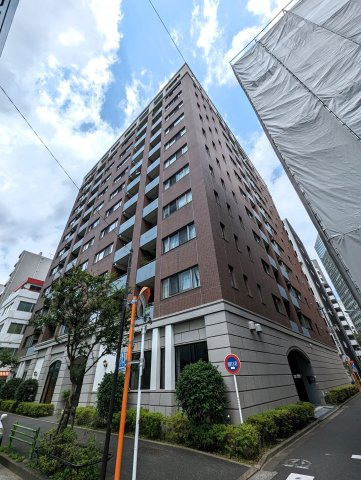 ファミールアクアージュの外観