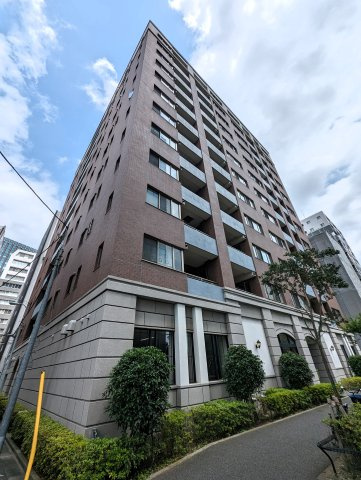 ファミールアクアージュの外観