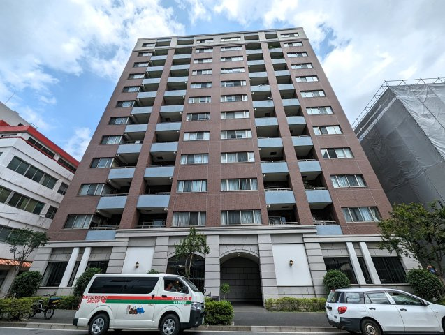 ファミールアクアージュの外観