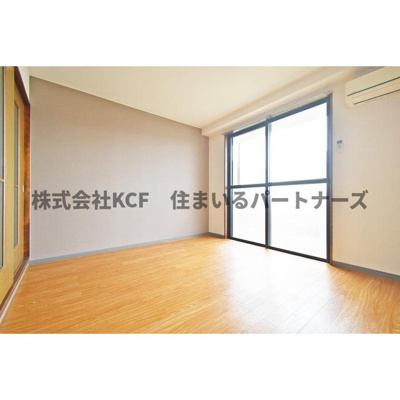 【洋室】 | メゾン高野 | コンパクトで使いやすい洋室です