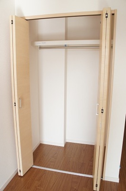 習志野市大久保４丁目のアパートの収納