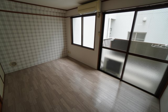 T-BLDG出汐の洋室