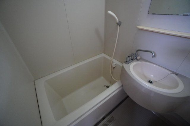 T-BLDG出汐の浴室