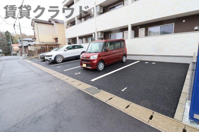 ミリアビタ大森台の駐車場