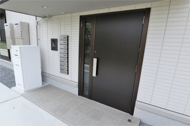 シャインテラスのエントランス