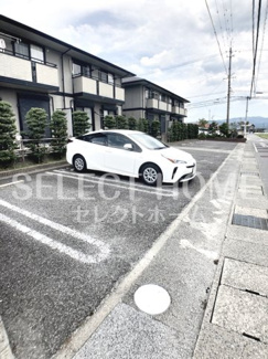 【駐車場】 | 駐車場完備です