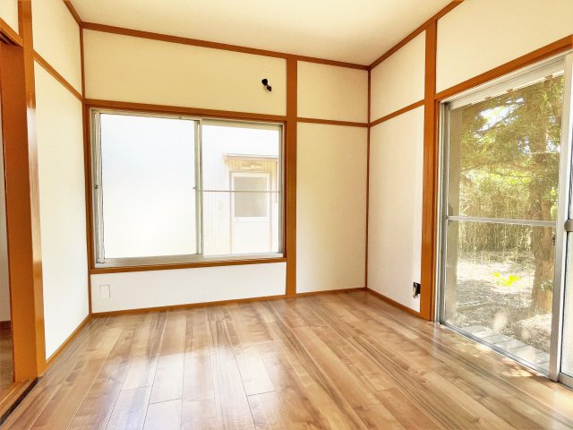 青柳貸家の洋室
