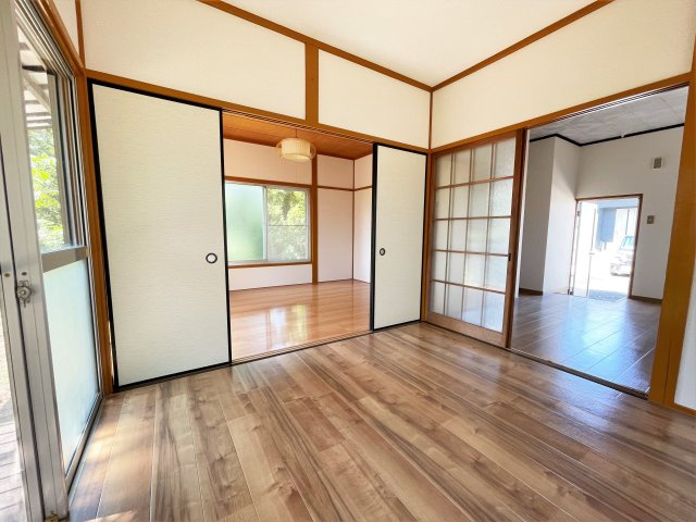 青柳貸家の洋室