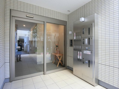 【エントランス】 | Riesling's『リースリングス』