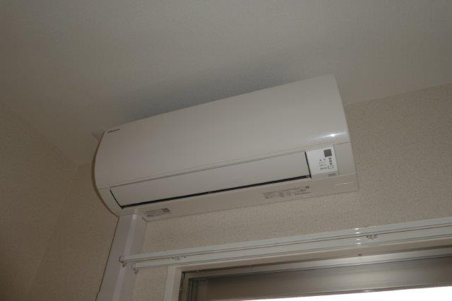 リーブル老松町の設備|寝室エアコン