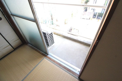 【バルコニー】 | 大宅マンション | 陽当たり良好なバルコニーです