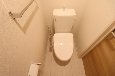 【トイレ】 | シャルムA | ゆったりとした空間のトイレです