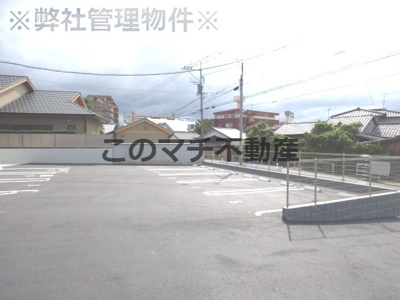 【駐車場】 | D-room seijun(※弊社管理物件) | 駐車場に車を止められます