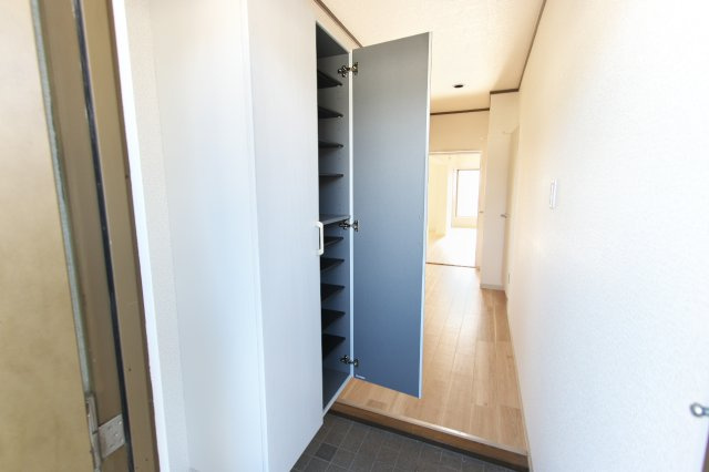 シャンテーヌの玄関